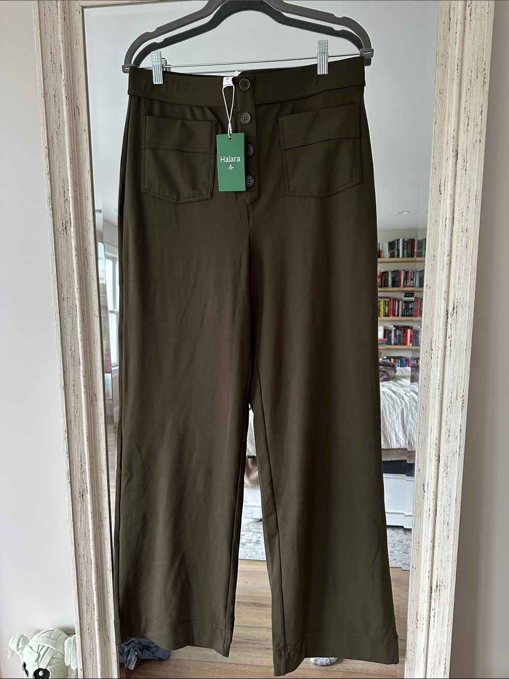 HALARA Olive Wide-Leg Button-Front Pants